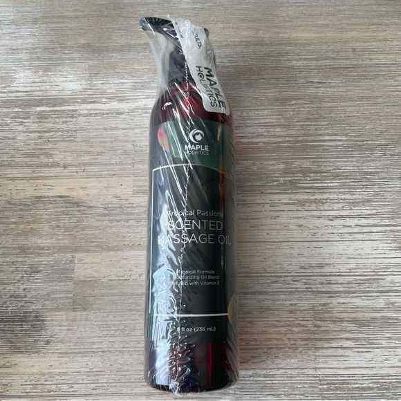 ✨ (2) Scented Massage Oils | Maple Holistics Tropical Passions | SEALED - Picture 2 of 3